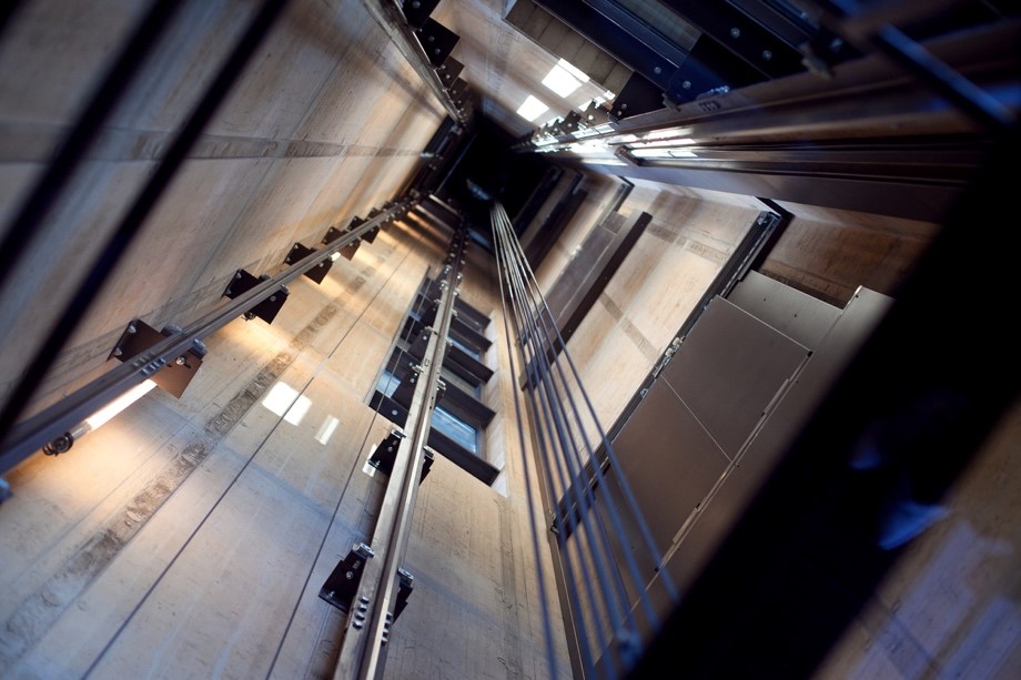 How Does a Private Elevator Company Provide Maintenance? on connectionselevator.com